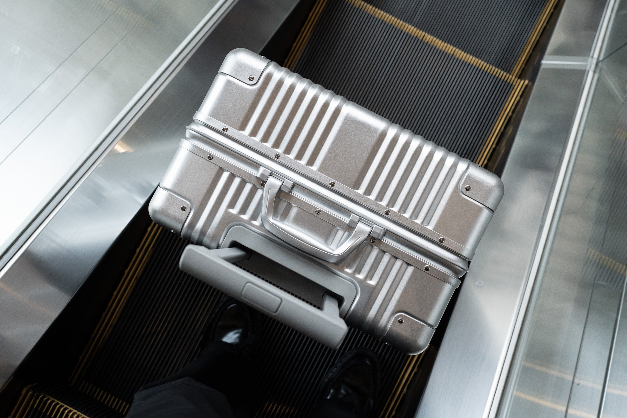 失敗しないスーツケース選び｜価格・素材・耐久性などの観点から解説